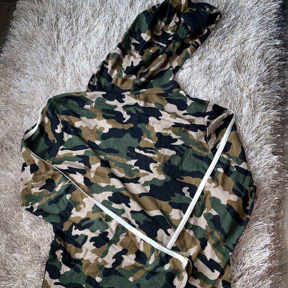 Camo hoodie